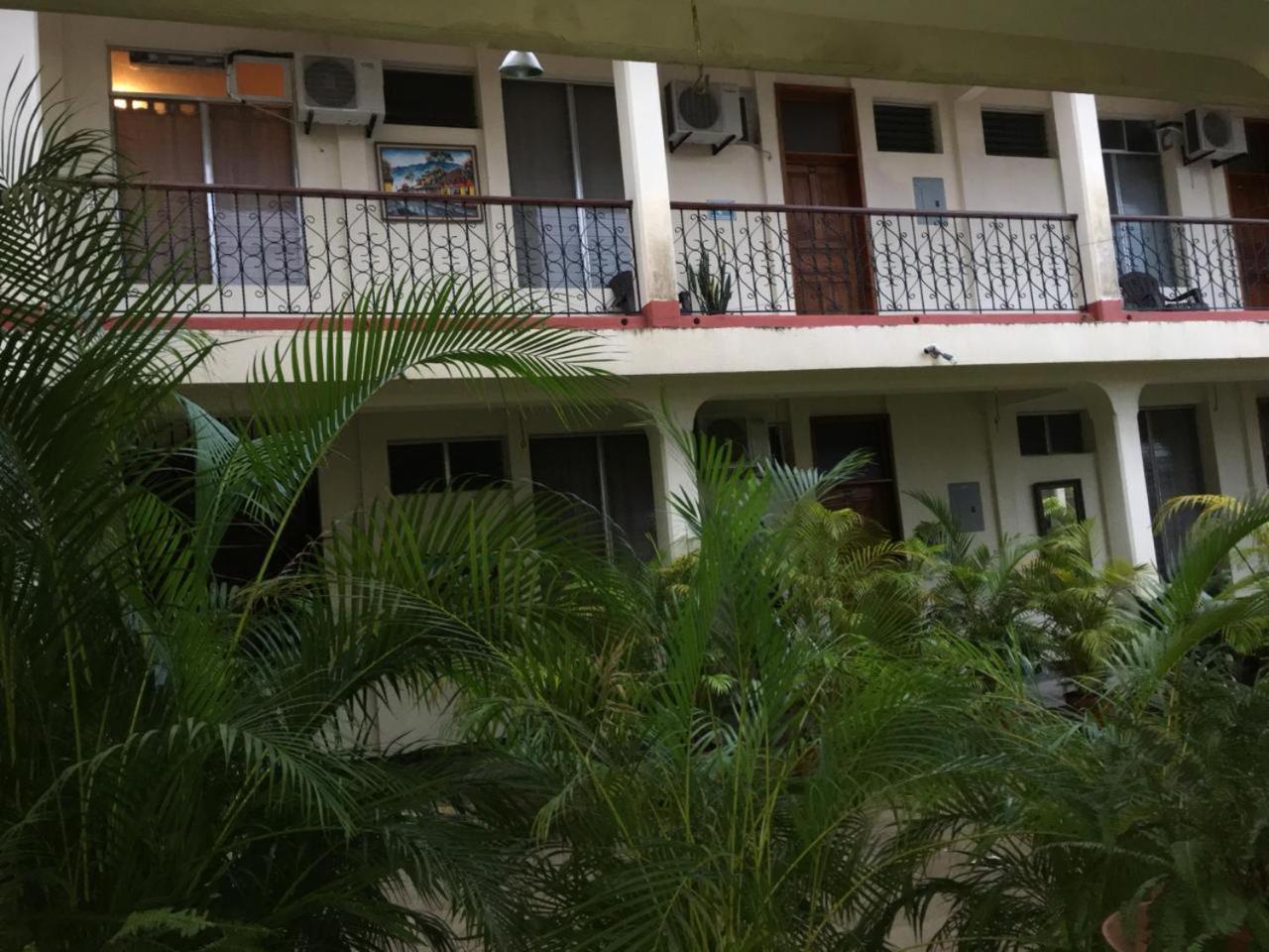 Hotel El Reformador بويرتو باريوس المظهر الخارجي الصورة