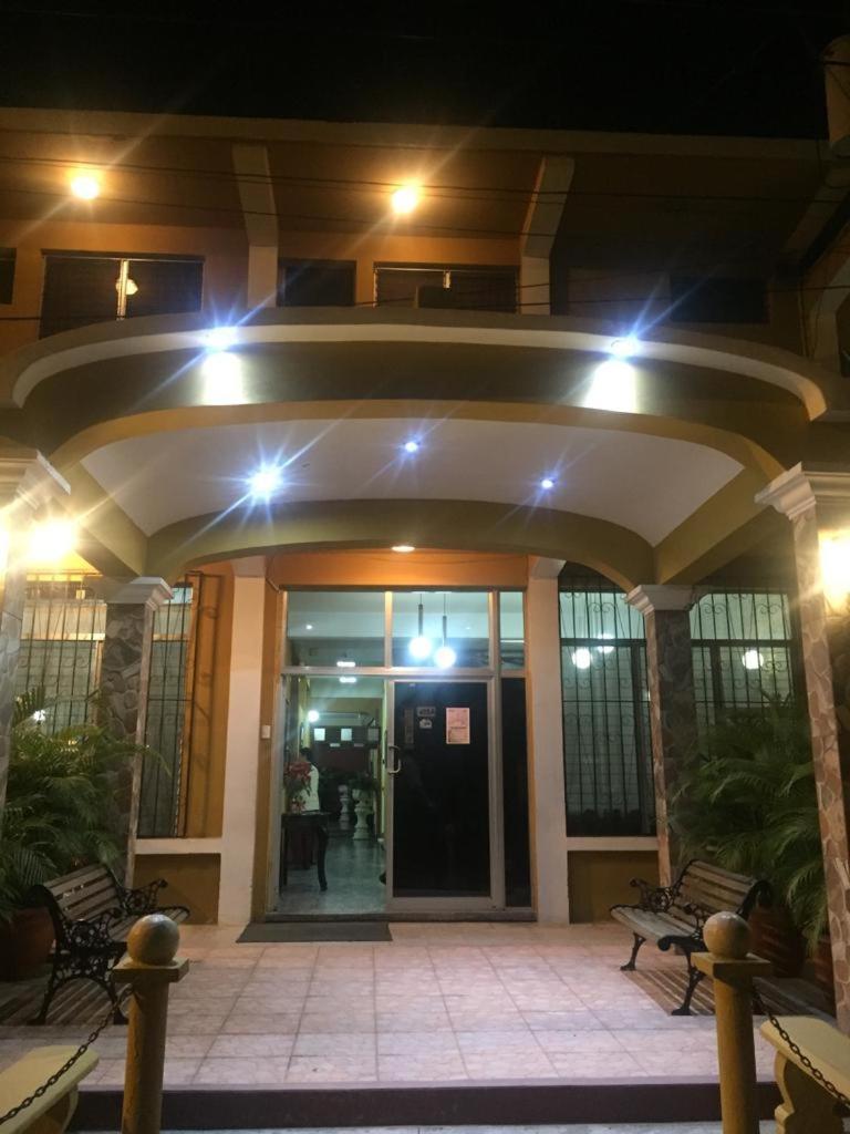 Hotel El Reformador بويرتو باريوس المظهر الخارجي الصورة